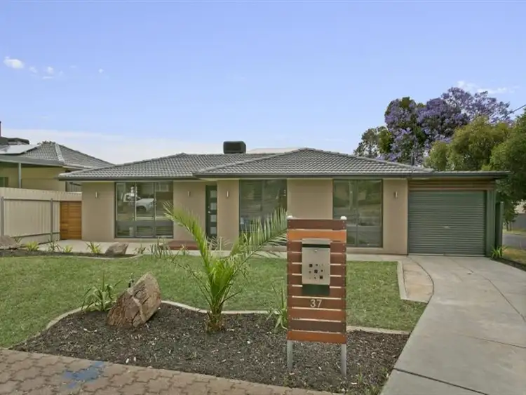 37 Lorraine Avenue, Para Vista SA 5093