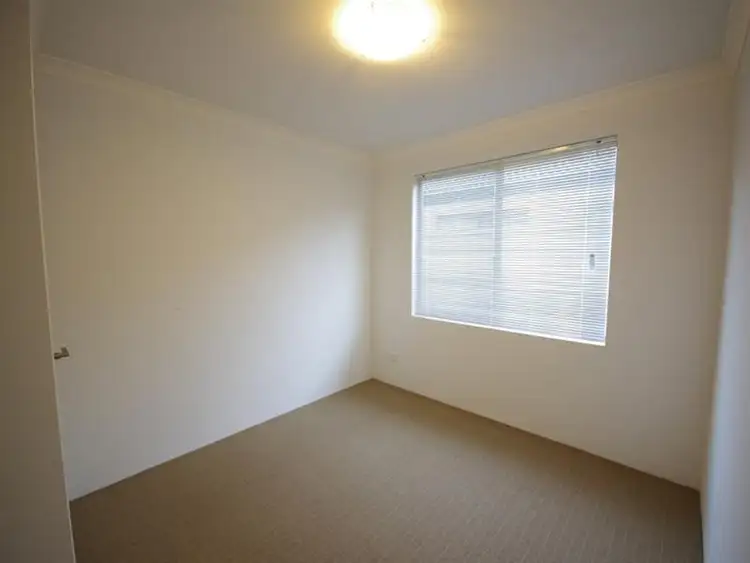 Sixth view of Homely house listing, 16 Hoypoy Gardens, Darch WA 6065