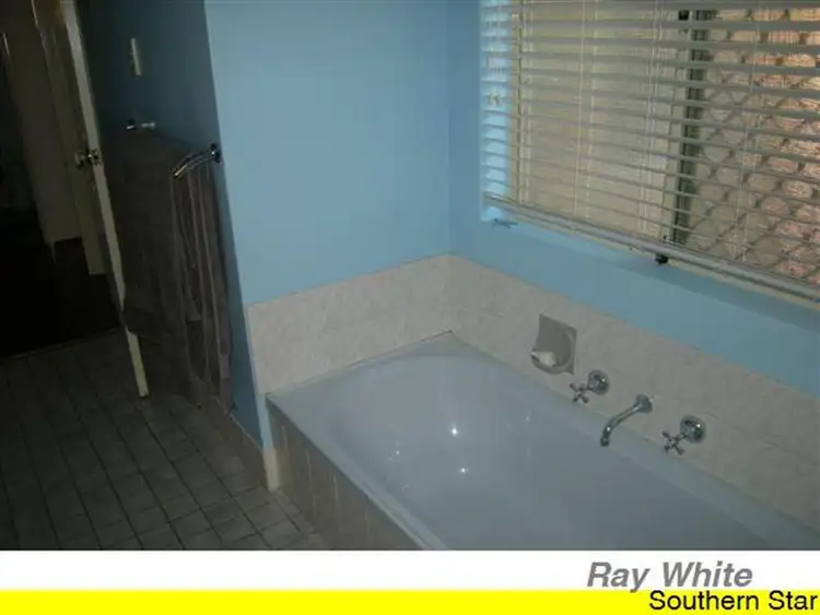 Sixth view of Homely house listing, 5 Jooleen Way, Thornlie WA 6108