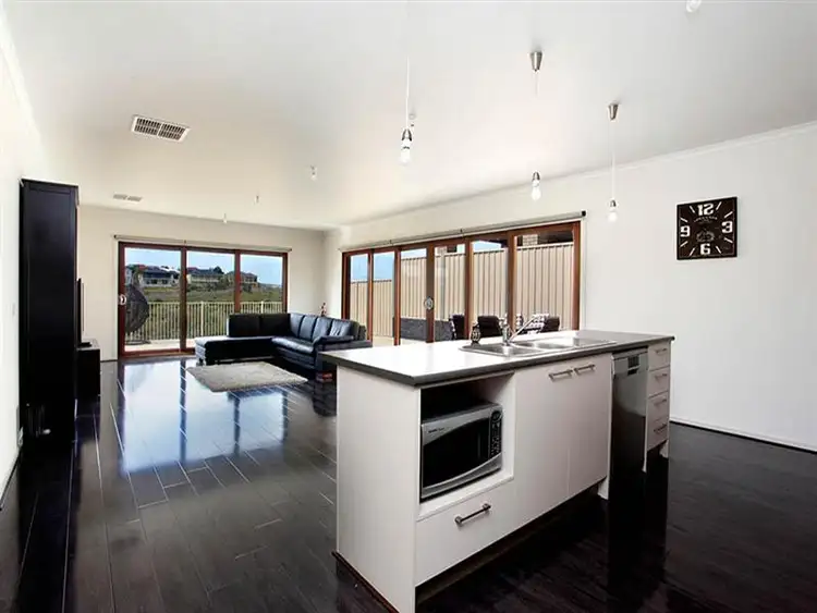 28 Erebus Glen, Hallett Cove SA 5158