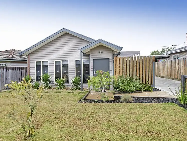 Main view of Homely unit listing, 1/25 Nagle Drive, Belmont VIC 3216