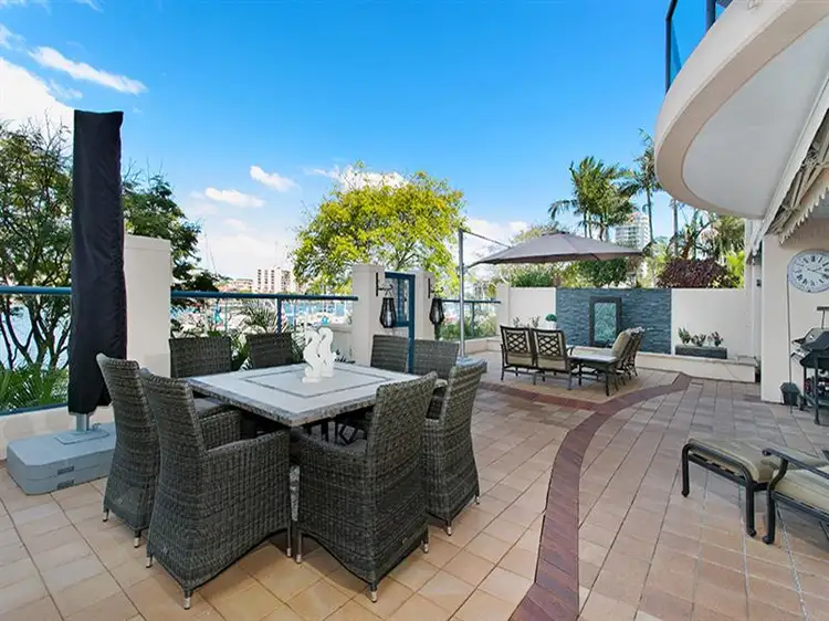 Second view of Homely apartment listing, 3/2 Goodwin Street, Kangaroo Point QLD 4169