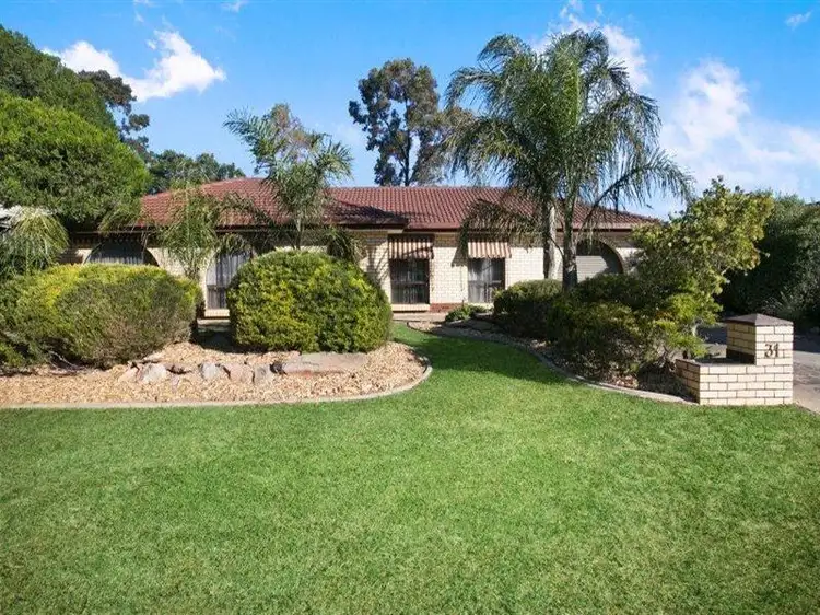 31 Indee Crescent, Craigmore SA 5114