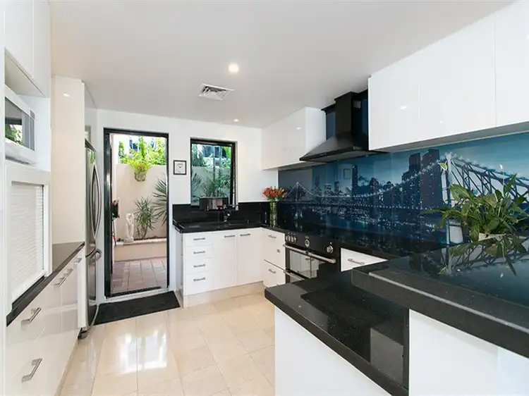 Third view of Homely apartment listing, 3/2 Goodwin Street, Kangaroo Point QLD 4169