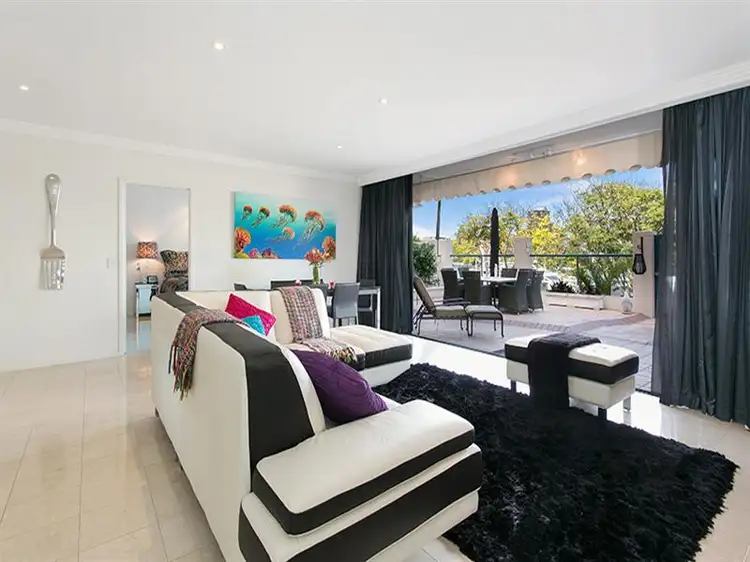 Main view of Homely apartment listing, 3/2 Goodwin Street, Kangaroo Point QLD 4169