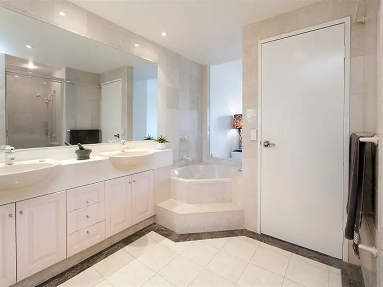 Fifth view of Homely apartment listing, 3/2 Goodwin Street, Kangaroo Point QLD 4169