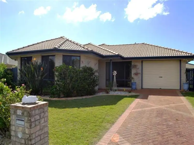13 Banks Court, Torquay QLD 4655