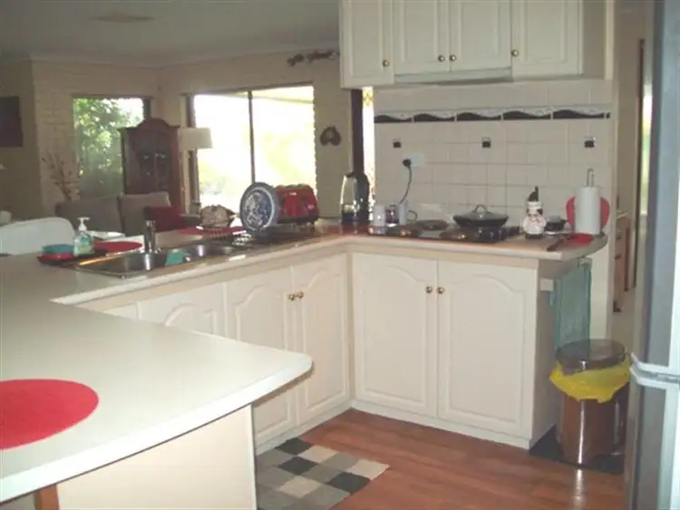Third view of Homely house listing, 8 Hill Court, Thornlie WA 6108