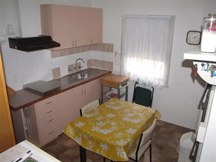 Second view of Homely house listing, 6 Pine Avenue, Loxton SA 5333