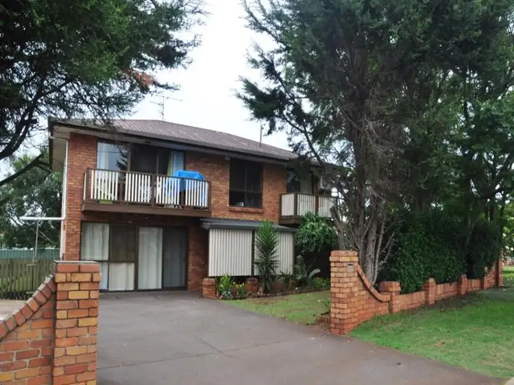 14 Prowse Street, Rockville QLD 4350