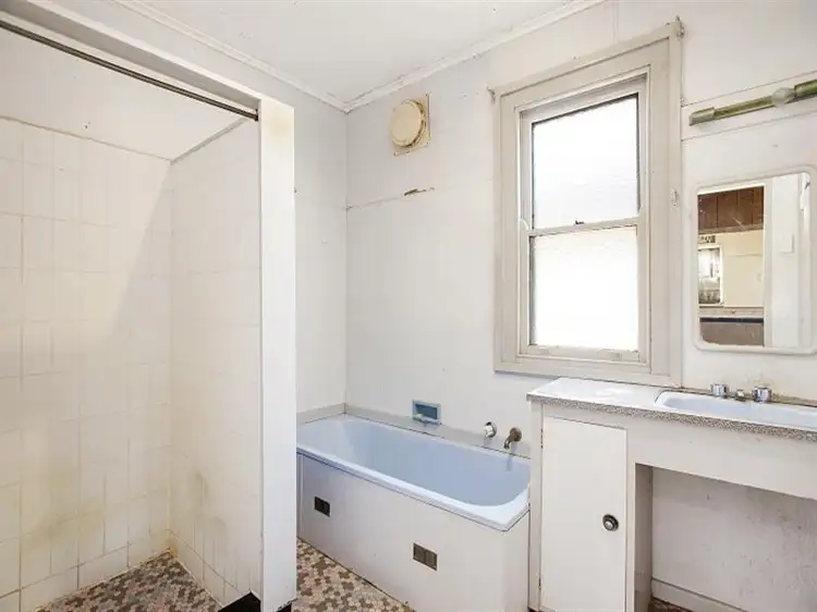 Fifth view of Homely house listing, 10 Myra Street, East Maitland NSW 2323