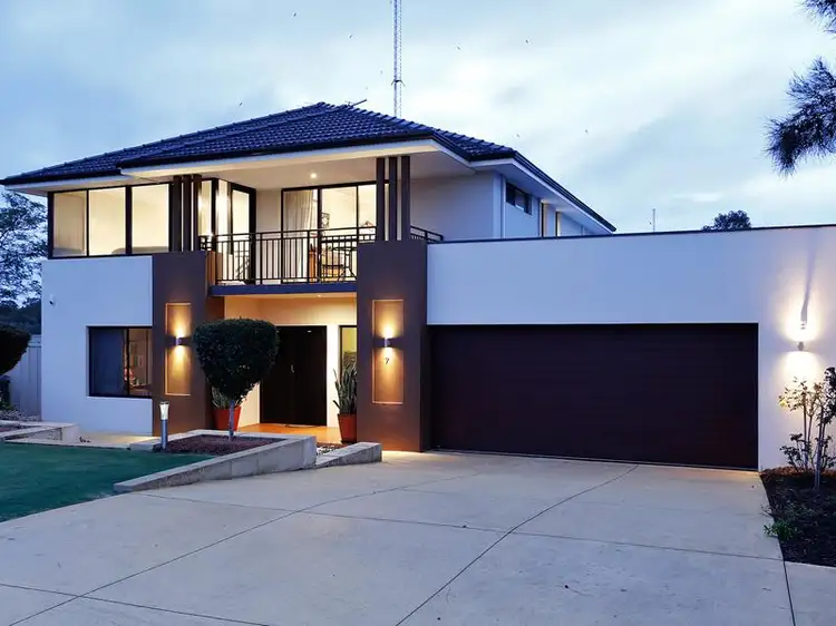 7 Hillier Place, Hamersley WA 6022
