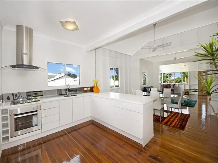 18 Tenth Avenue, Railway Estate QLD 4810