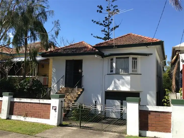 28 Faversham Street, Woolloongabba QLD 4102