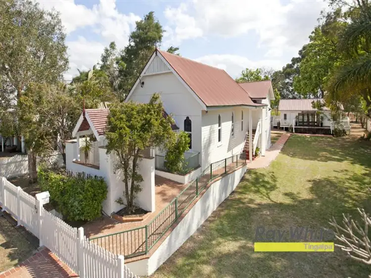 95 Kianawah Road, Wynnum West QLD 4178