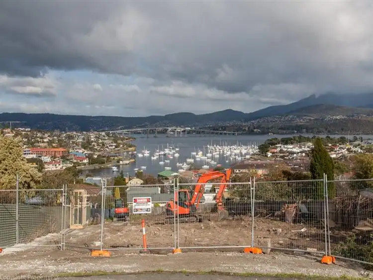 Seventh view of Homely townhouse listing, 1/52 Malunna Road, Lindisfarne TAS 7015