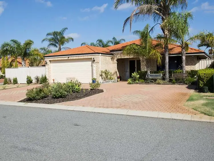 Main view of Homely house listing, 2 Lacombe Court, Canning Vale WA 6155
