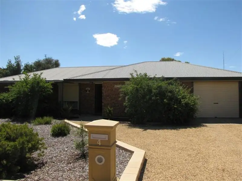 Main view of Homely house listing, 4 Nalara Avenue, Loxton SA 5333