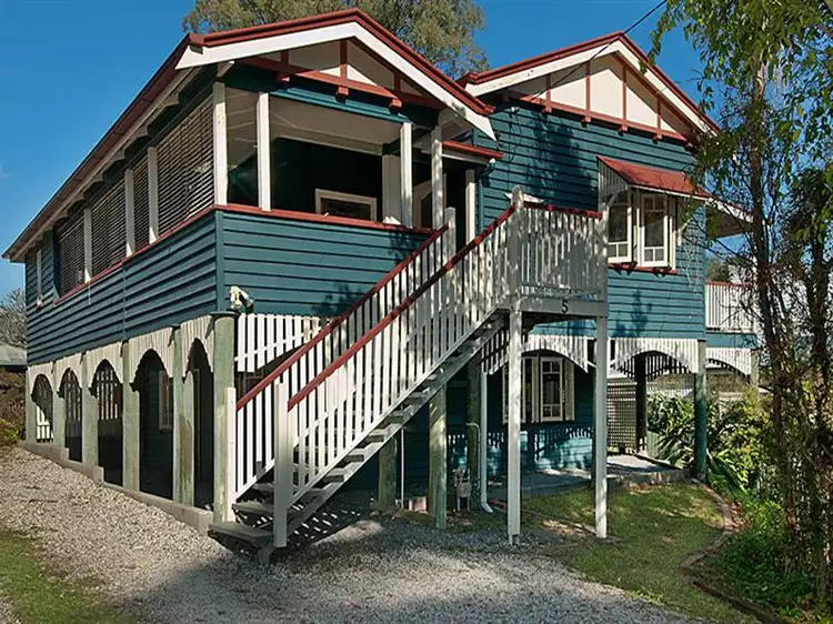 5 Angus Street, Bardon QLD 4065