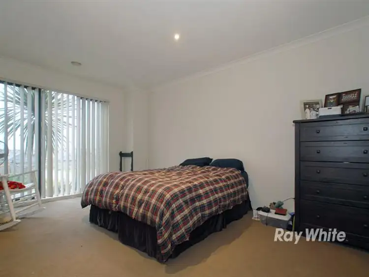 Sixth view of Homely house listing, 10 Devlin Place, Cranbourne North VIC 3977