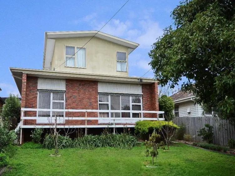 4 Camden Road, Newtown VIC 3220