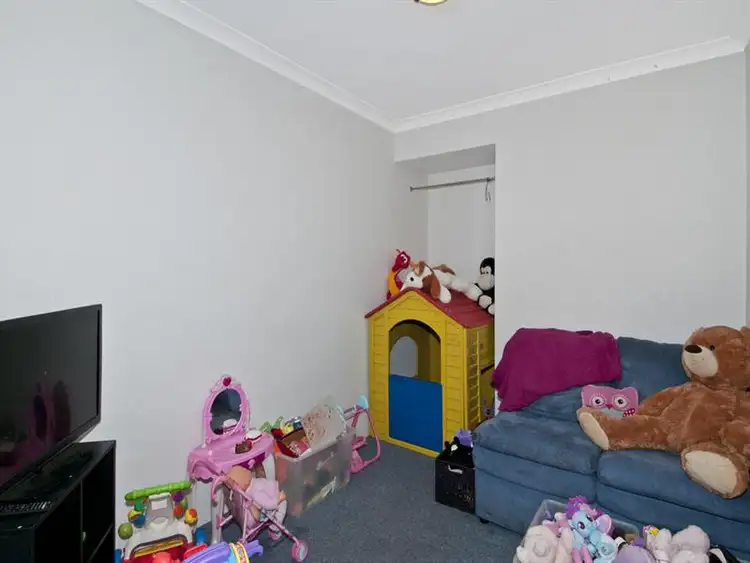 Sixth view of Homely house listing, 7 Latania Grove, Warnbro WA 6169