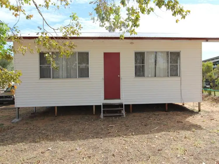 12 Hood Street, Charleville QLD 4470