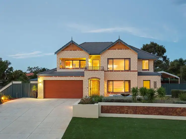 5 Trafalgar Court, Lesmurdie WA 6076