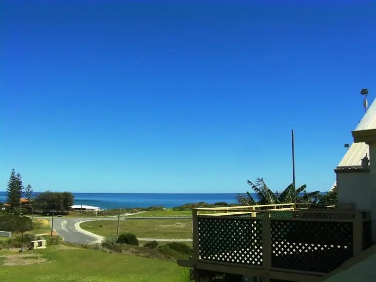 5/16 Dewar Way, Ledge Point WA 6043