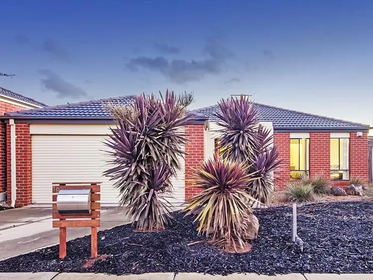 19 McDougall Place, Truganina VIC 3029