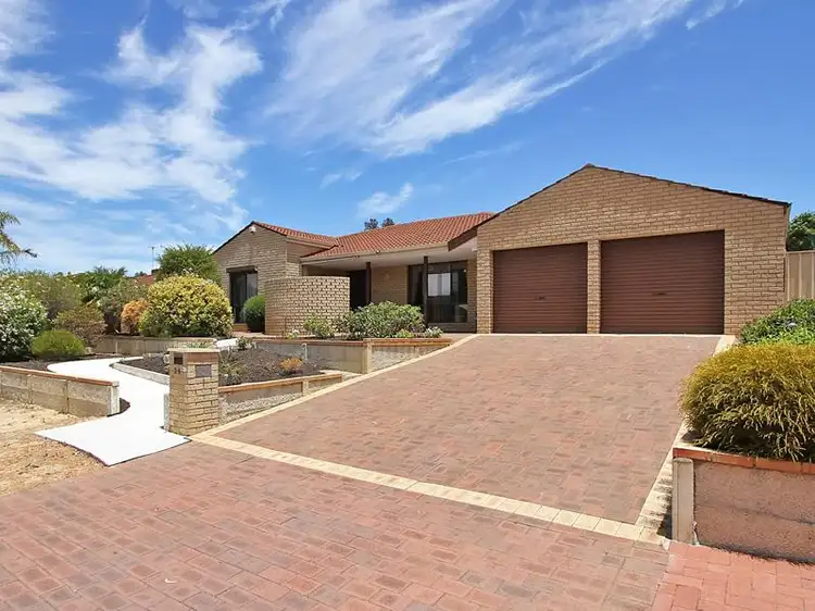 24 Inveraray Crescent, Hamersley WA 6022