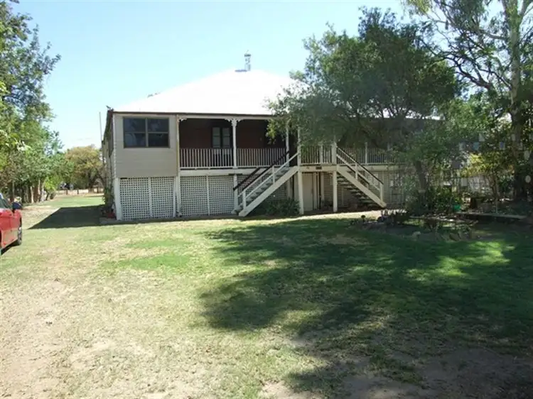64 Thistle Street, Blackall QLD 4472