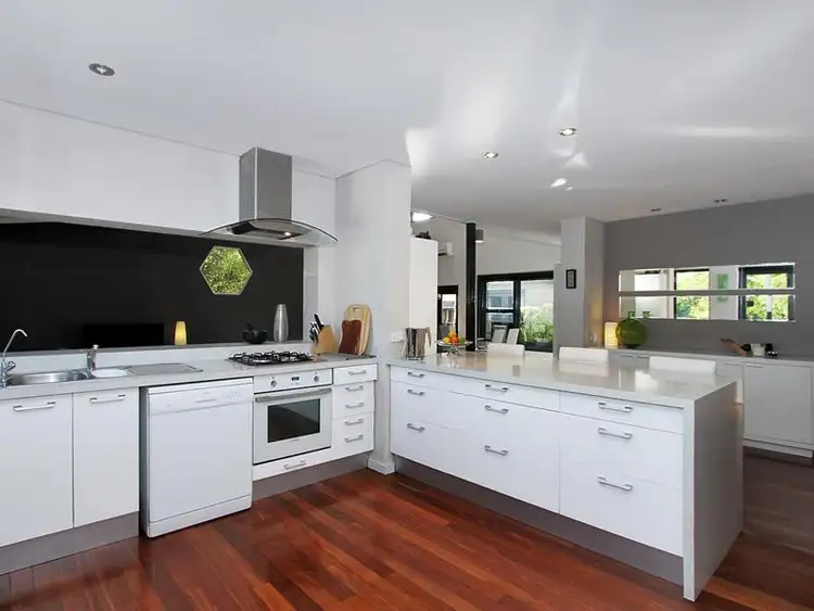 15 Massey Street, Rossmoyne WA 6148