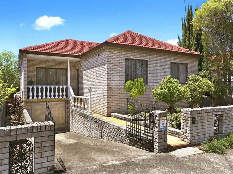 12 Rhodes Street, Hillsdale NSW 2036