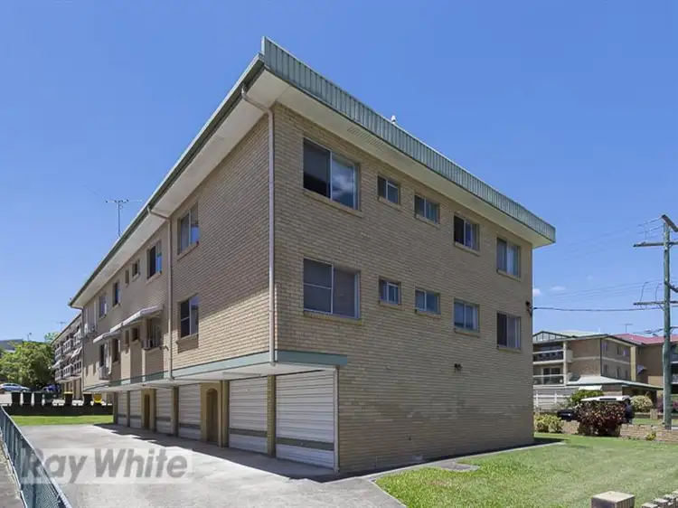 6/3 Robinson Street, Coorparoo QLD 4151