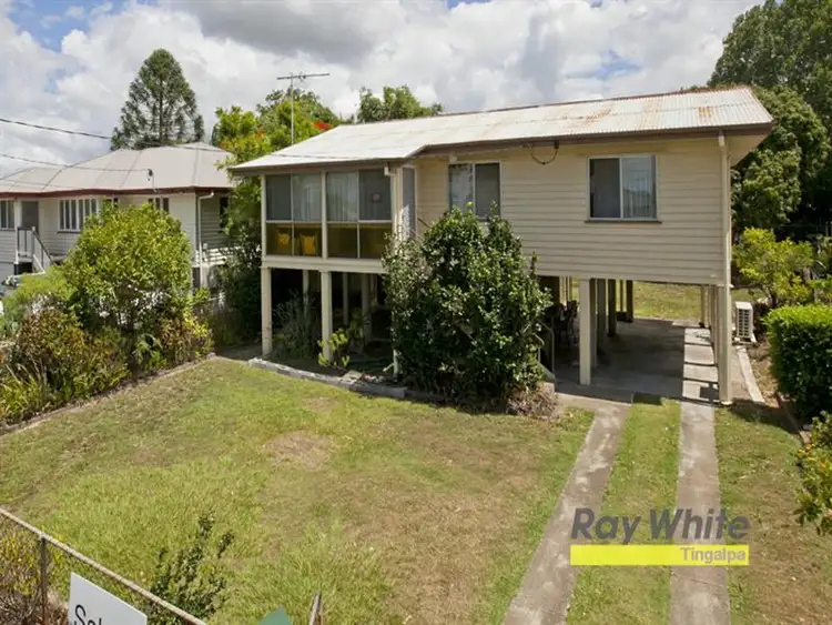 27 Duval Street, Wynnum West QLD 4178
