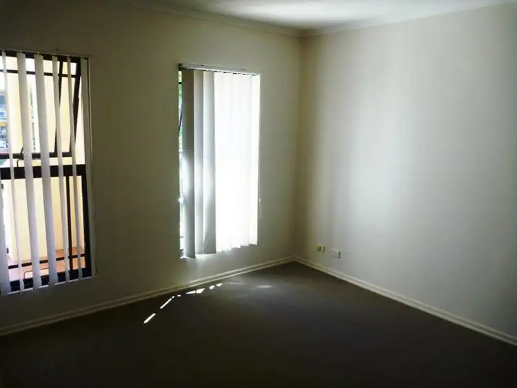 Fifth view of Homely unit listing, 6/127 Macqaurie Street, St Lucia QLD 4067