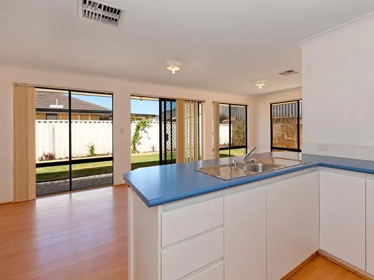 Seventh view of Homely house listing, 15 Liddington Rise, Leda WA 6170