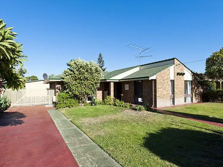 10 waikiki Road, Safety Bay WA 6169