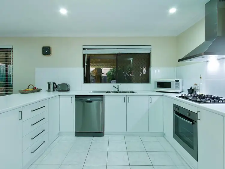 5 Aberfoyle Place, Hamersley WA 6022