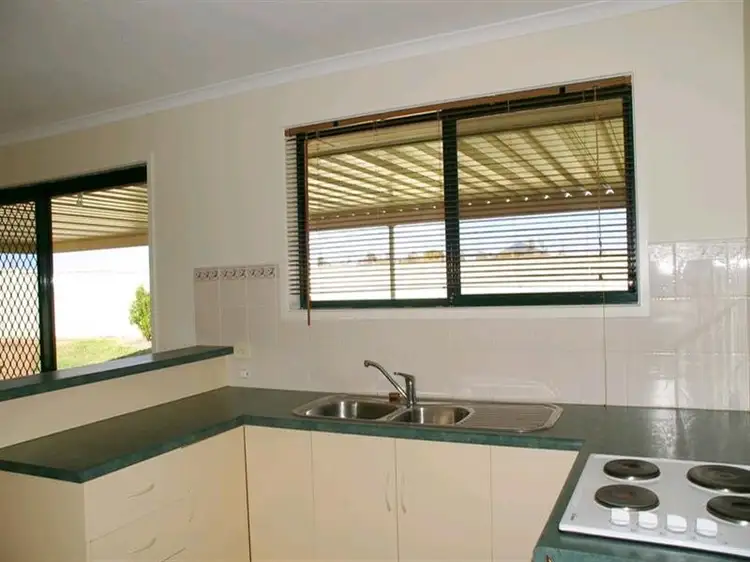 Fourth view of Homely house listing, 6 Walter Court, Paringa SA 5340