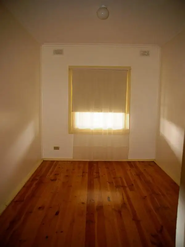 Sixth view of Homely house listing, 11 Hopkins Street, Renmark SA 5341