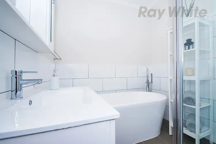 Sixth view of Homely house listing, 17 BEAUFORT Road, Croydon VIC 3136