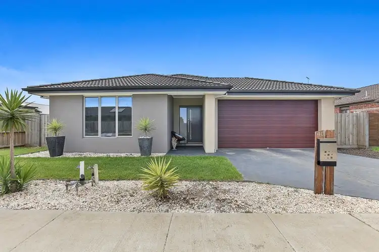 40 Whitecliff Way, Armstrong Creek VIC 3217