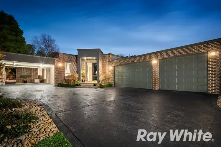 7 Andrea Parade, Ringwood North VIC 3134