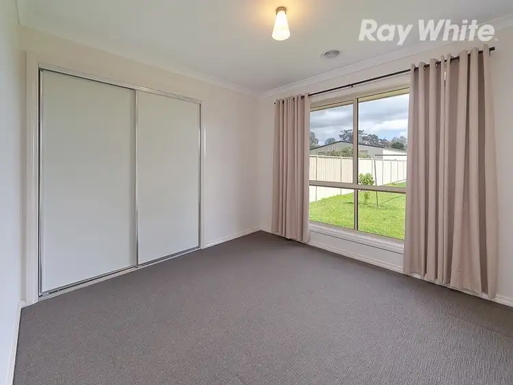 Sixth view of Homely house listing, 8 Lawrence Court, Jindera NSW 2642