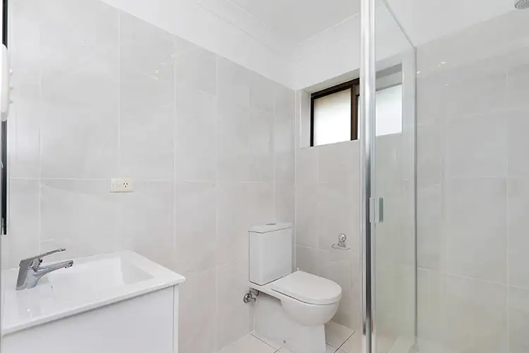 Third view of Homely unit listing, 5/2 Raintree Street, Mansfield QLD 4122