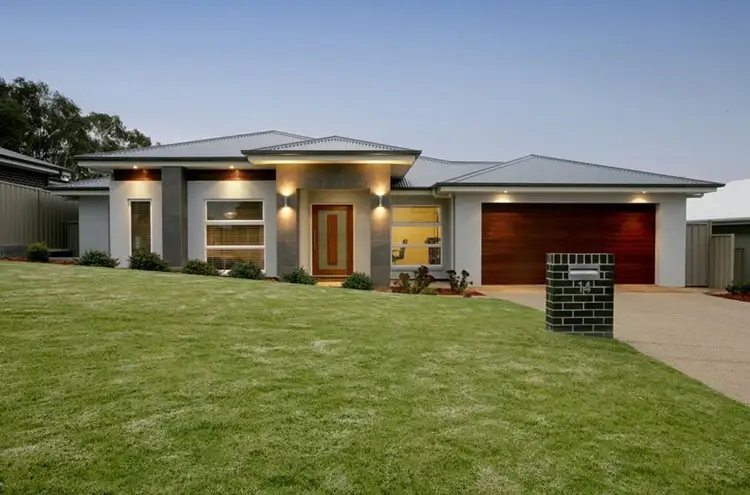 14 Durack Circuit, Boorooma NSW 2650