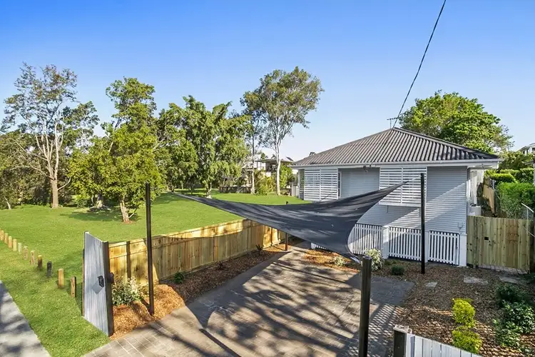 317 Long Street East, Graceville QLD 4075