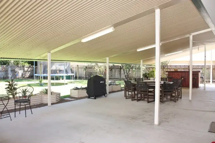 19 Vigilant Close, Bentley Park QLD 4869